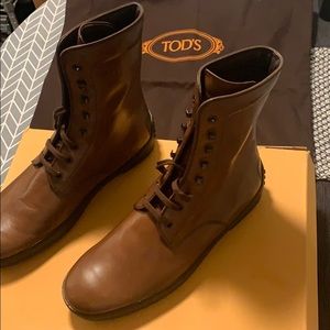 Tod’s boots